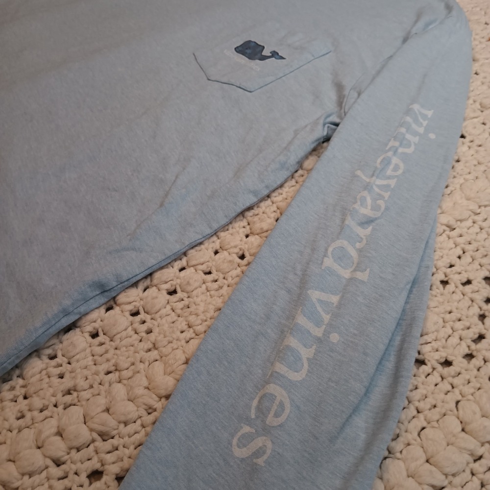 Vineyard Vines Men M Snowflake Whale Pocket Blue Logo Backhit Spellout Long Sl - Picture 10 of 10